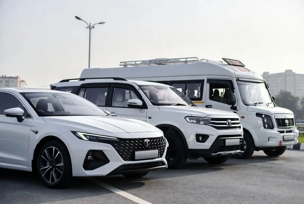 Planning a Group Trip from Tiruppur? Choose a Tempo Traveller for Comfort